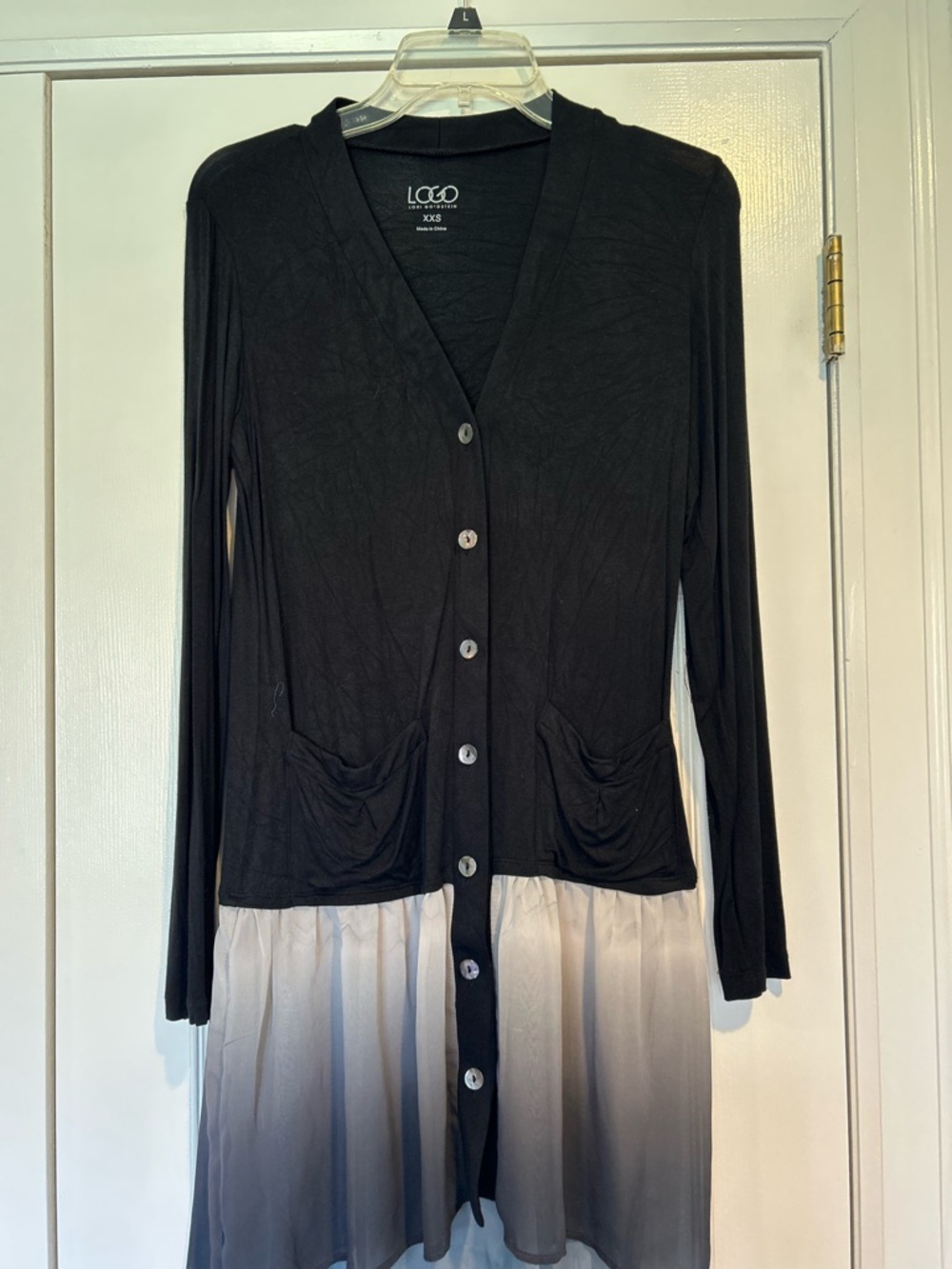 LOGO by Lori Goldstein Black Lightweight V-Neck Top